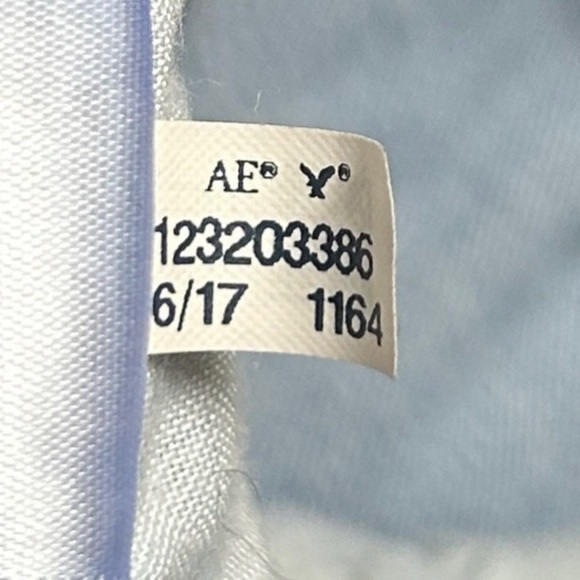 American Eagle Outfitters Super Stretch Distressed Light Wash Denim Jeans 2R - Picture 6 of 9